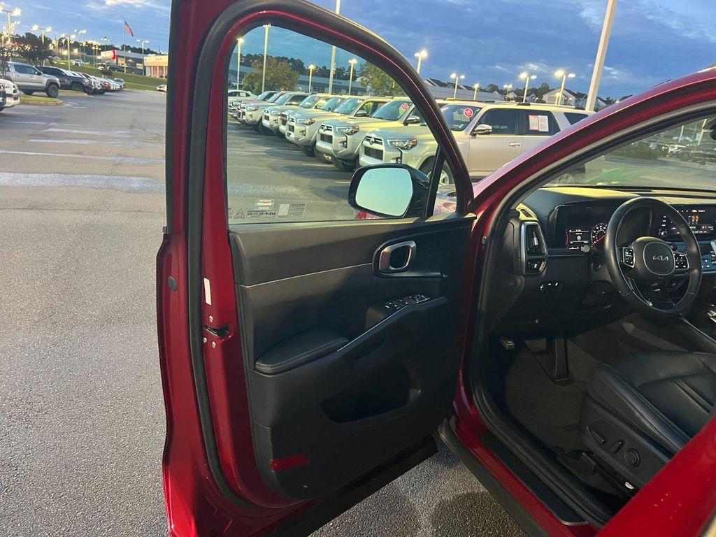 used 2022 Kia Sorento car, priced at $26,799