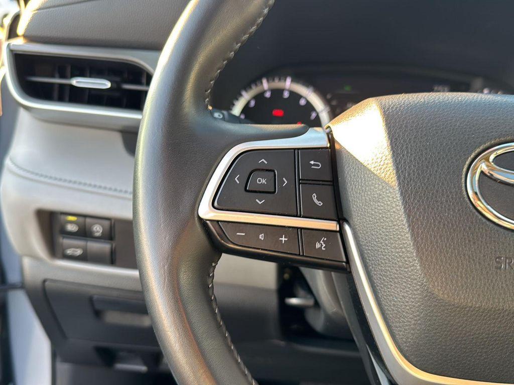 used 2023 Toyota Highlander car, priced at $40,899