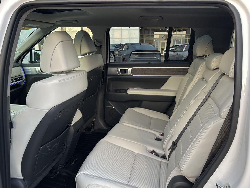 used 2025 Hyundai Santa Fe car, priced at $37,999