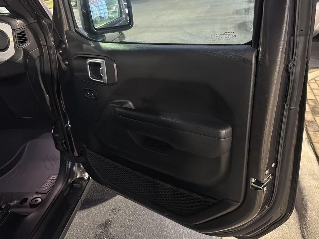 used 2024 Jeep Gladiator car, priced at $39,999