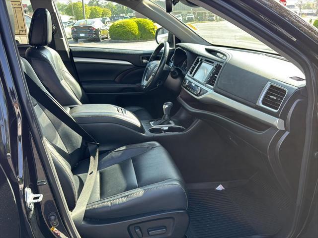 used 2018 Toyota Highlander car, priced at $25,000