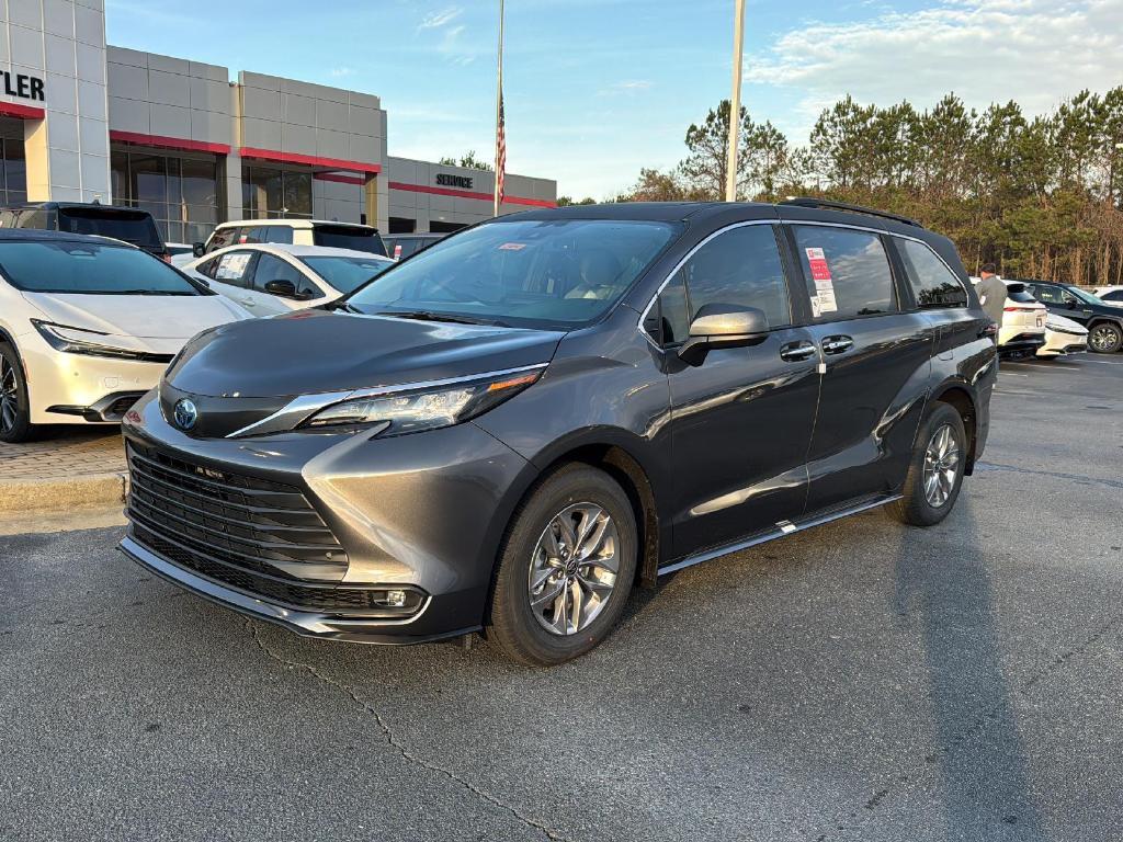 new 2025 Toyota Sienna car, priced at $47,670