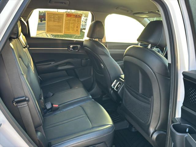 used 2022 Kia Sorento car, priced at $27,499
