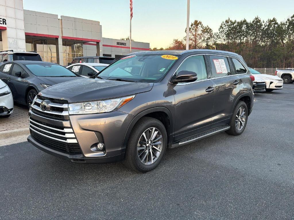 used 2019 Toyota Highlander car, priced at $25,500