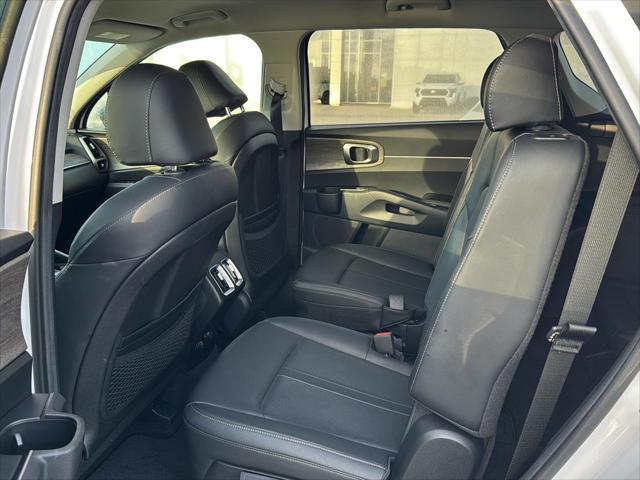 used 2023 Kia Sorento car, priced at $30,999