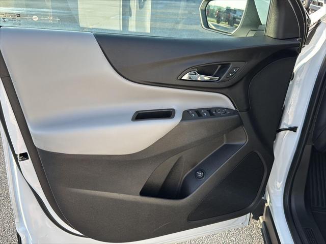used 2023 Chevrolet Equinox car, priced at $23,900