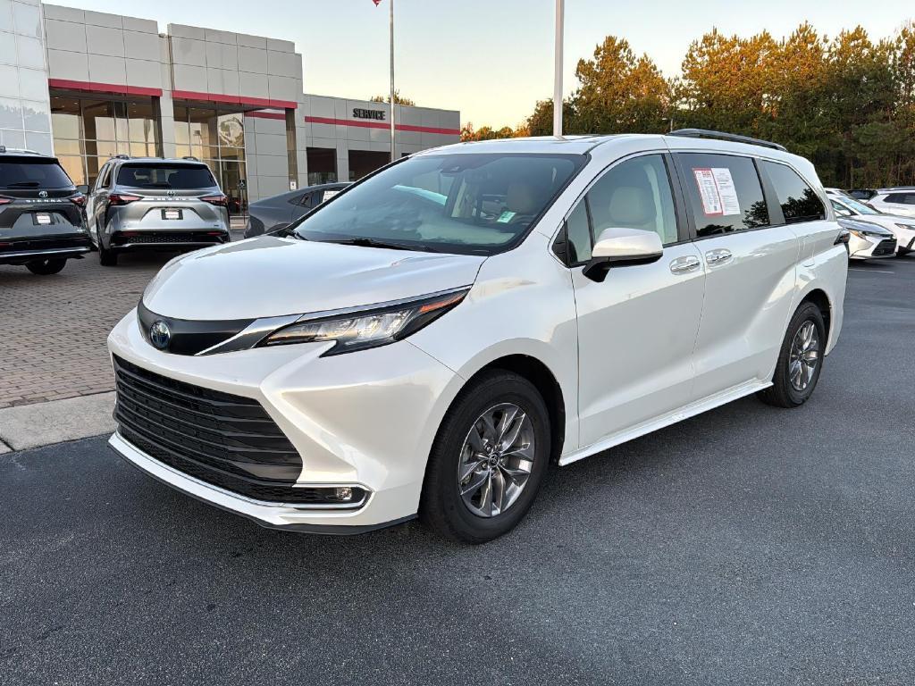 used 2023 Toyota Sienna car, priced at $47,999