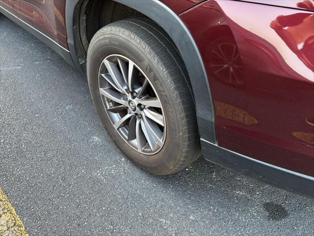 used 2019 Toyota Highlander car, priced at $27,986