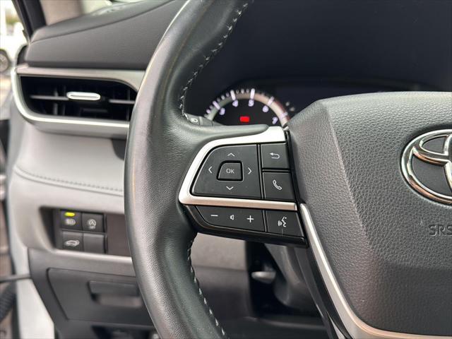used 2023 Toyota Highlander car, priced at $37,905