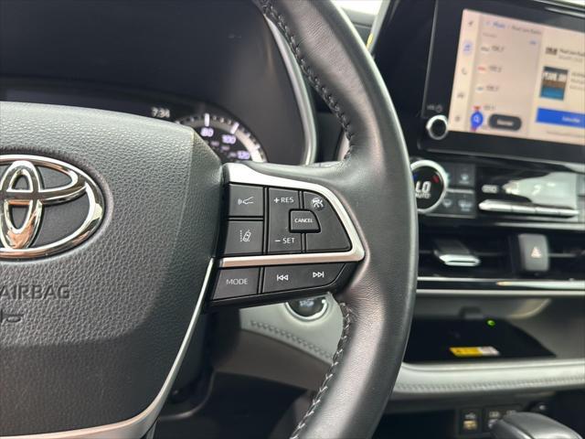used 2023 Toyota Highlander car, priced at $37,905