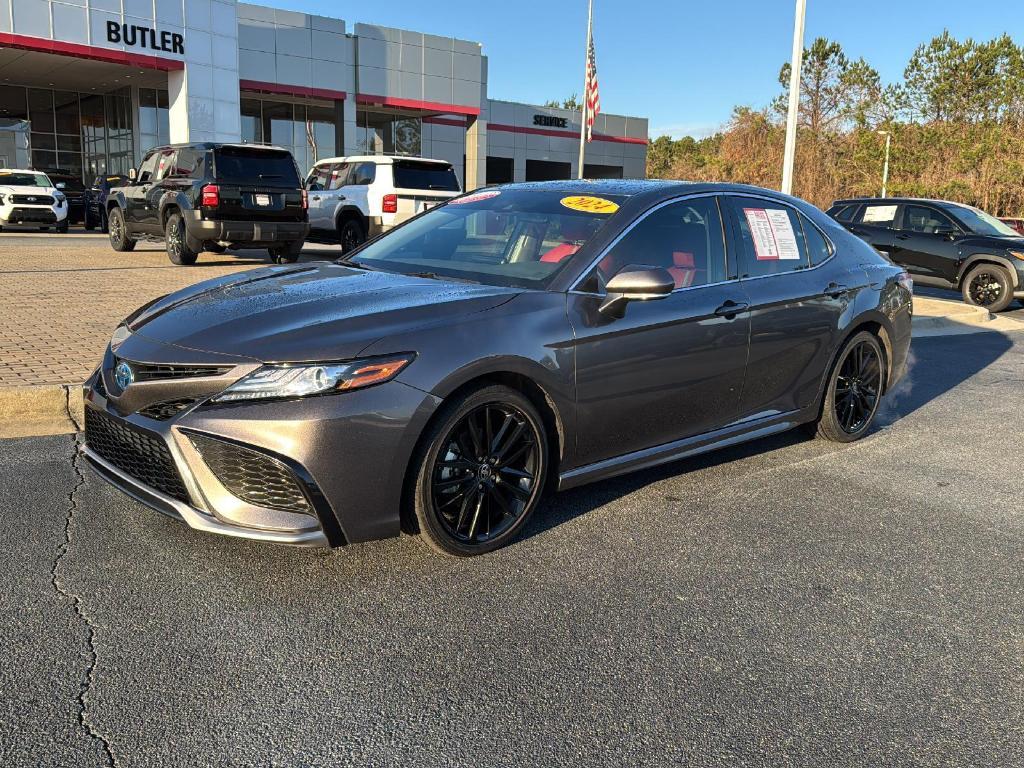 used 2024 Toyota Camry Hybrid car, priced at $32,999