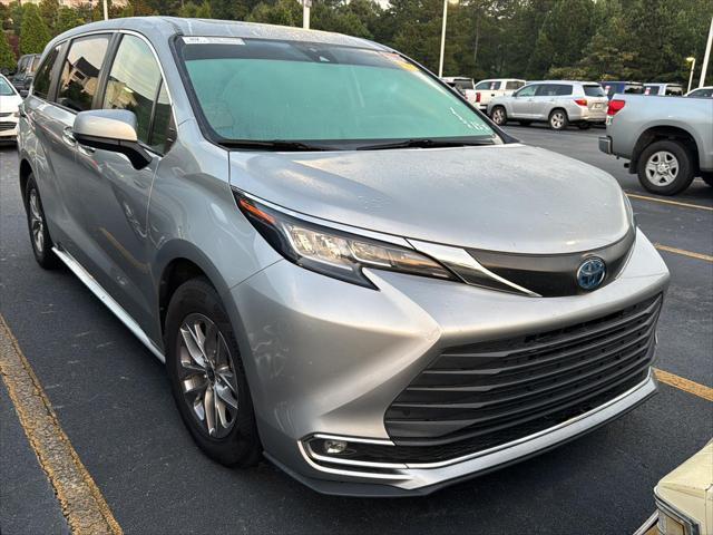 used 2022 Toyota Sienna car, priced at $36,999