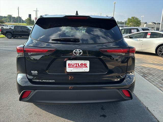 used 2024 Toyota Highlander car, priced at $43,999