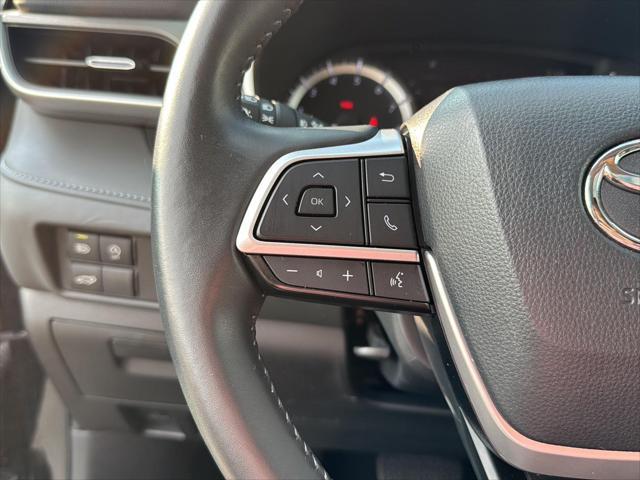 used 2024 Toyota Highlander car, priced at $43,999