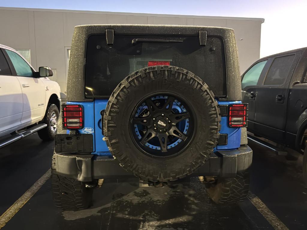 used 2015 Jeep Wrangler Unlimited car, priced at $17,500