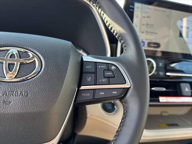 new 2025 Toyota Highlander car, priced at $44,935