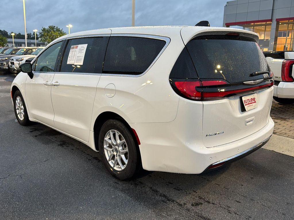 used 2025 Chrysler Pacifica car, priced at $32,499