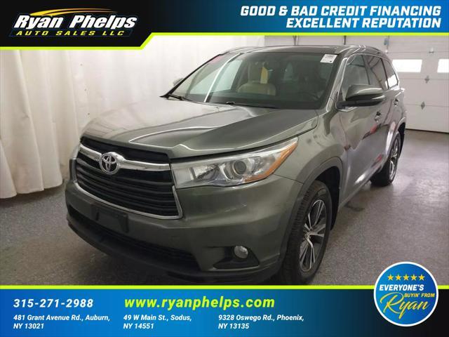 used 2016 Toyota Highlander car, priced at $17,995