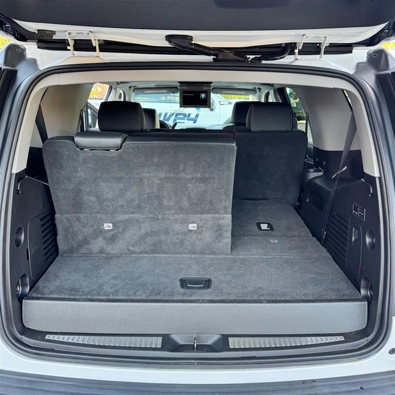 used 2018 GMC Yukon car, priced at $28,990