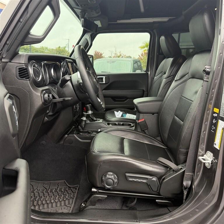 used 2022 Jeep Wrangler Unlimited car, priced at $37,500
