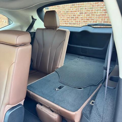 used 2022 Acura MDX car, priced at $43,990