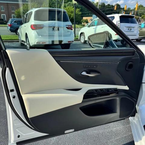 used 2022 Lexus ES 350 car, priced at $42,990