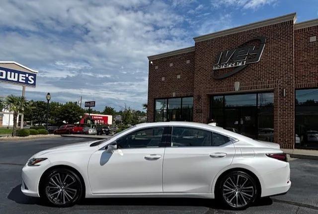 used 2022 Lexus ES 350 car, priced at $42,990