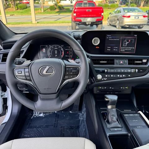 used 2022 Lexus ES 350 car, priced at $42,990
