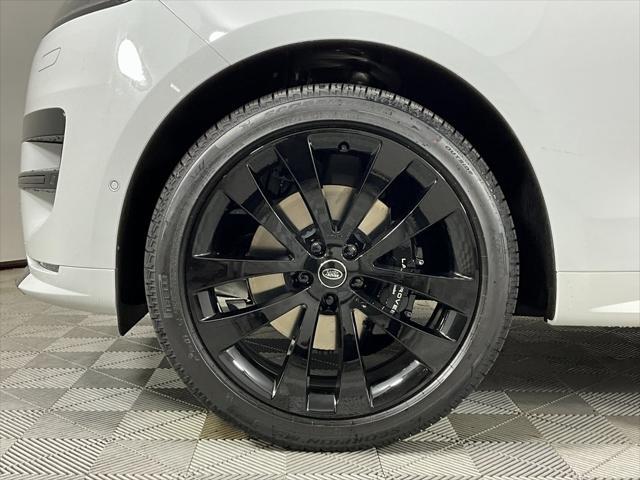 new 2025 Land Rover Range Rover Sport car, priced at $102,565