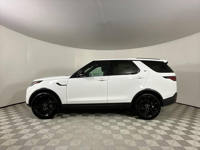 new 2025 Land Rover Discovery car, priced at $69,028