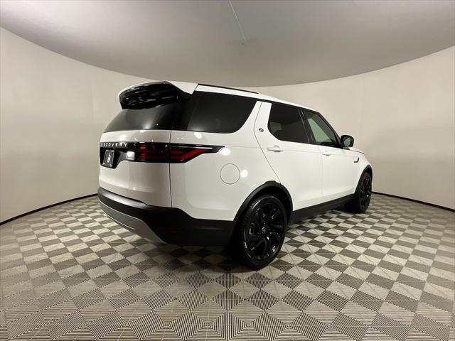 new 2025 Land Rover Discovery car, priced at $67,928