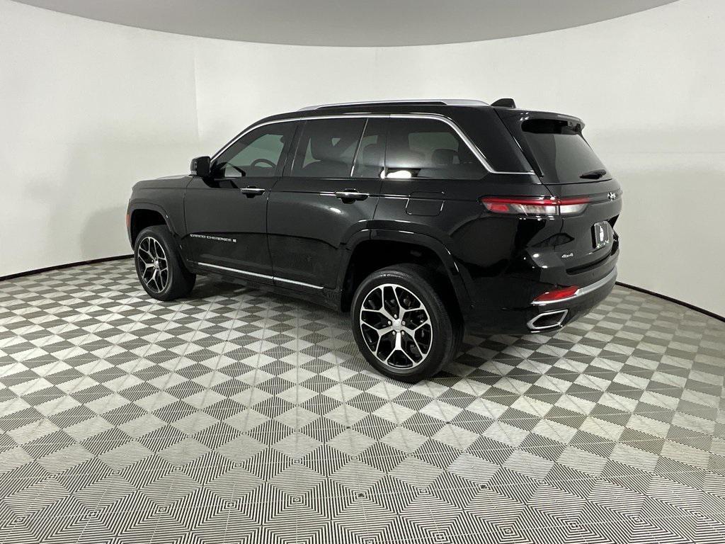 used 2022 Jeep Grand Cherokee car, priced at $40,492