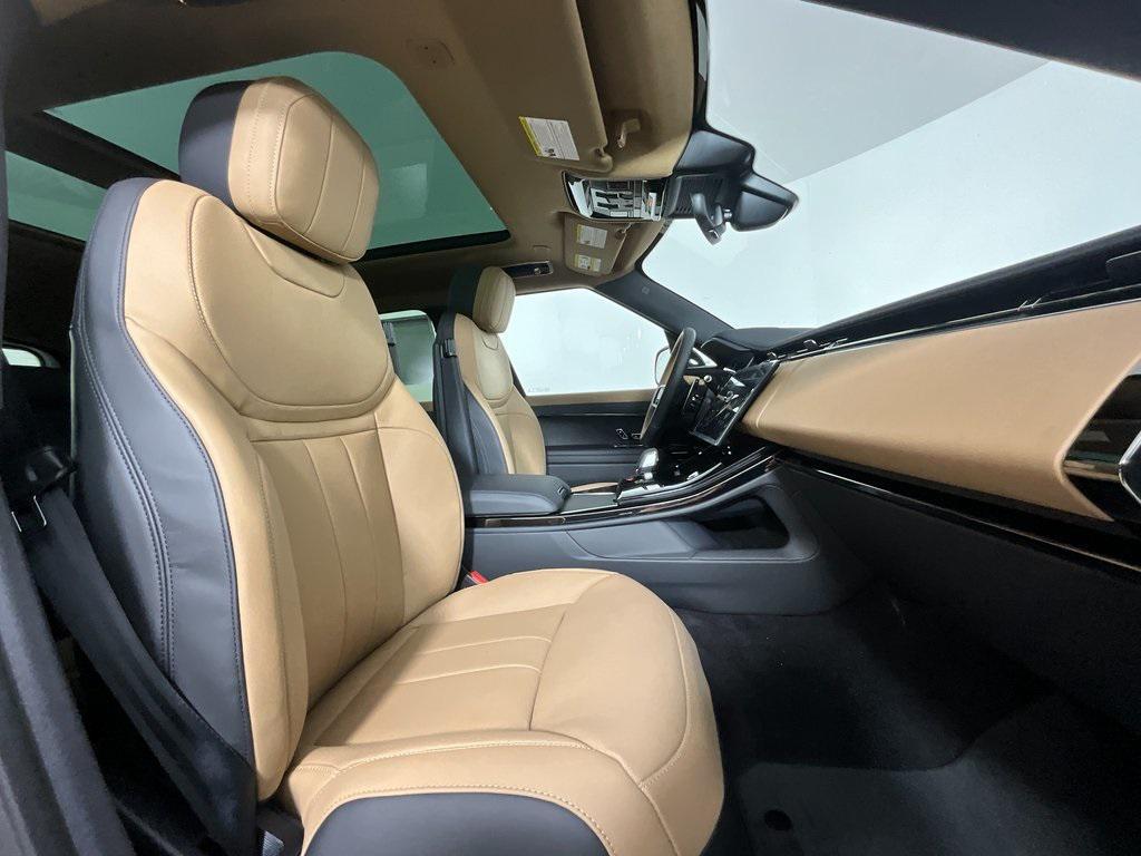 new 2025 Land Rover Range Rover Sport car, priced at $102,650