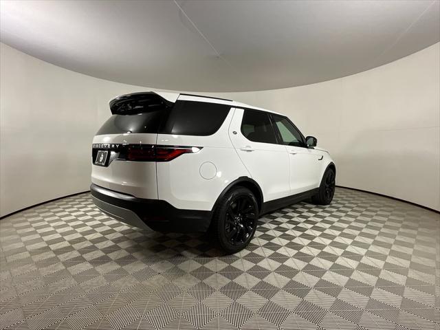 new 2025 Land Rover Discovery car, priced at $67,528