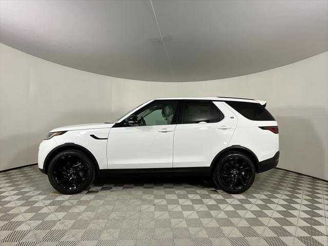 new 2025 Land Rover Discovery car, priced at $67,528