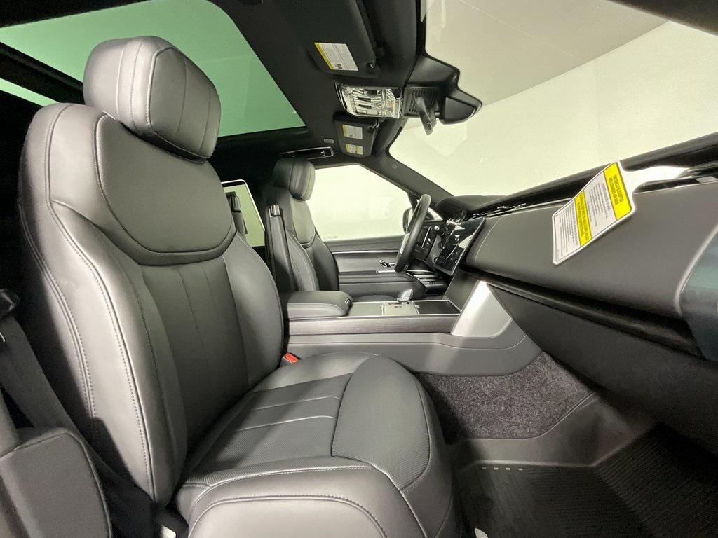 new 2025 Land Rover Range Rover car, priced at $156,485