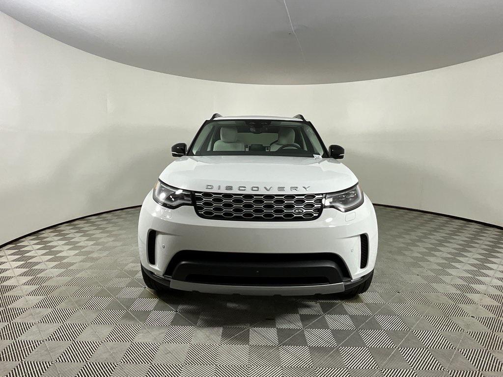 new 2025 Land Rover Discovery car, priced at $68,743
