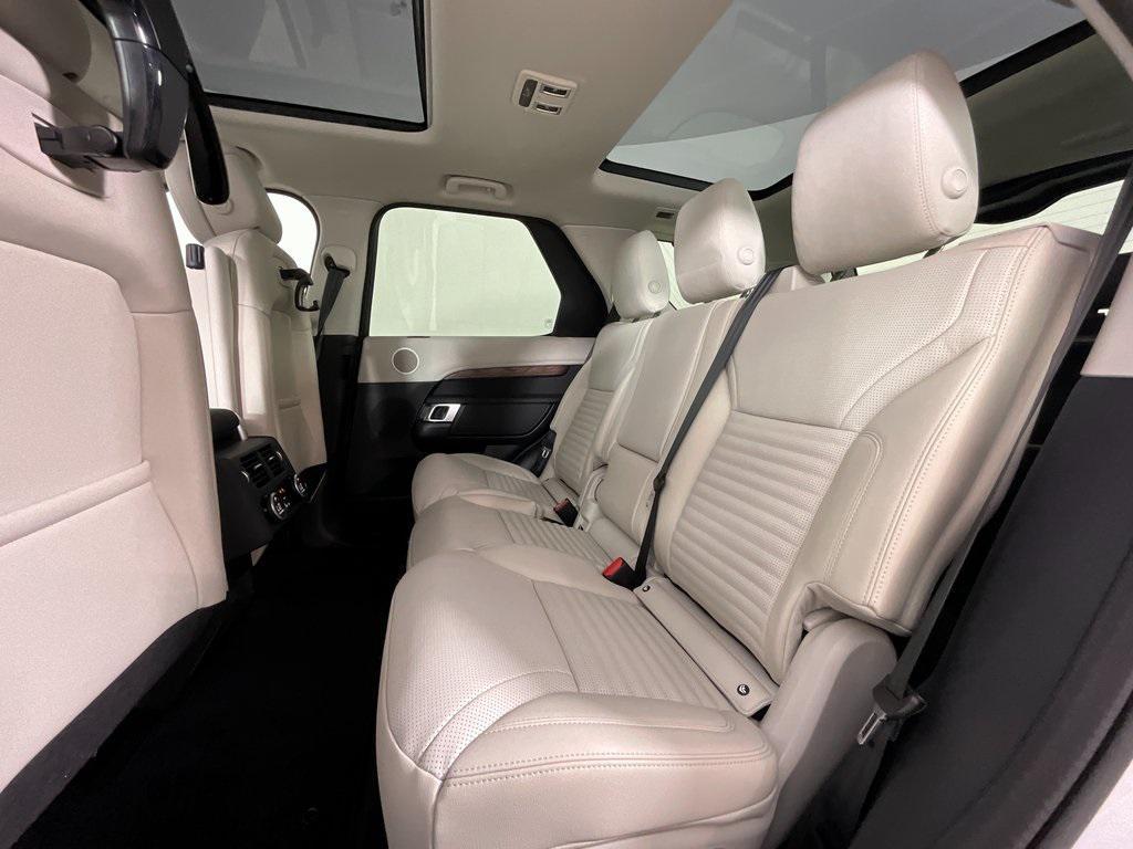 new 2025 Land Rover Discovery car, priced at $68,743