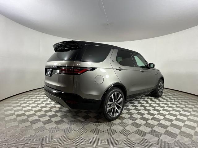 new 2025 Land Rover Discovery car, priced at $78,978