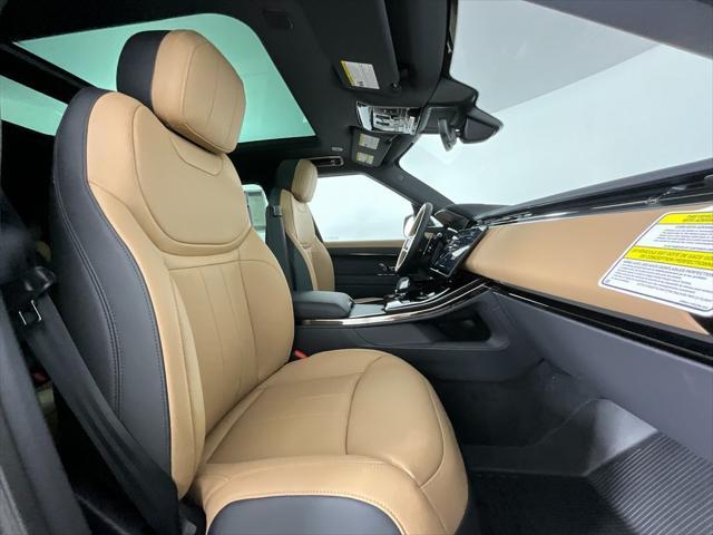 new 2025 Land Rover Range Rover Sport car, priced at $102,275