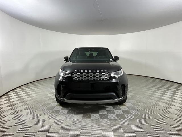 new 2025 Land Rover Discovery car, priced at $68,878