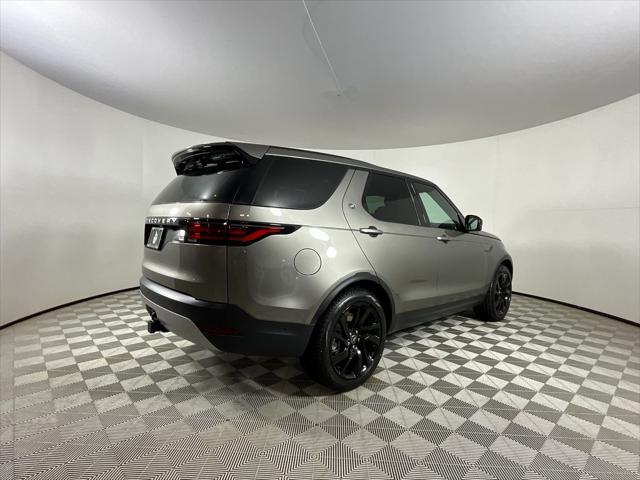 new 2025 Land Rover Discovery car, priced at $69,878