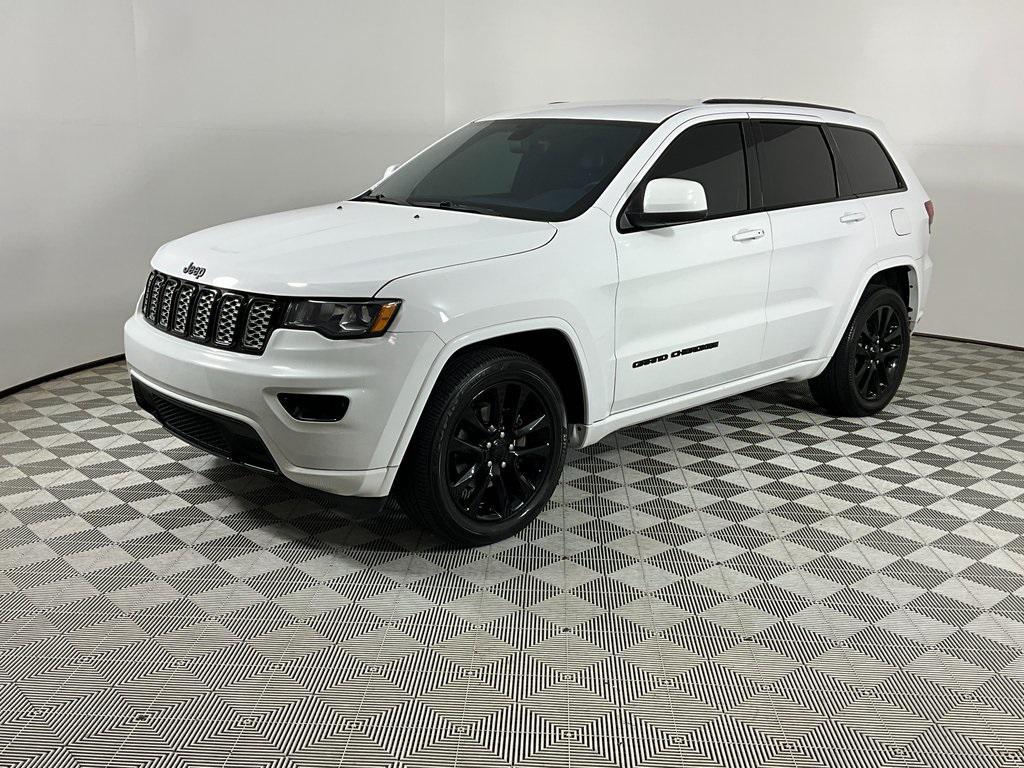used 2018 Jeep Grand Cherokee car, priced at $17,992
