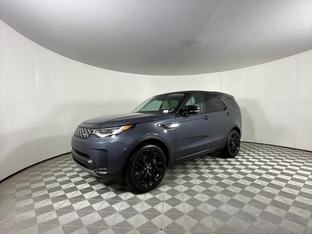 new 2025 Land Rover Discovery car, priced at $69,278
