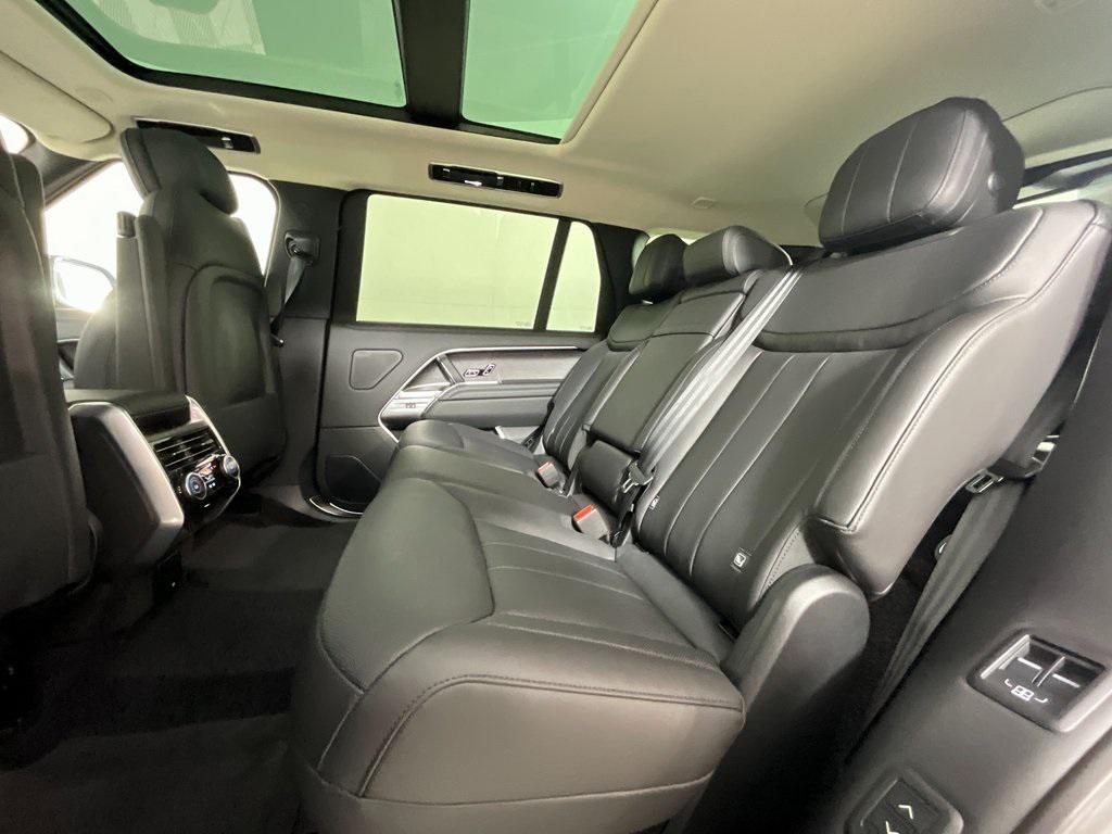new 2025 Land Rover Range Rover car, priced at $131,685