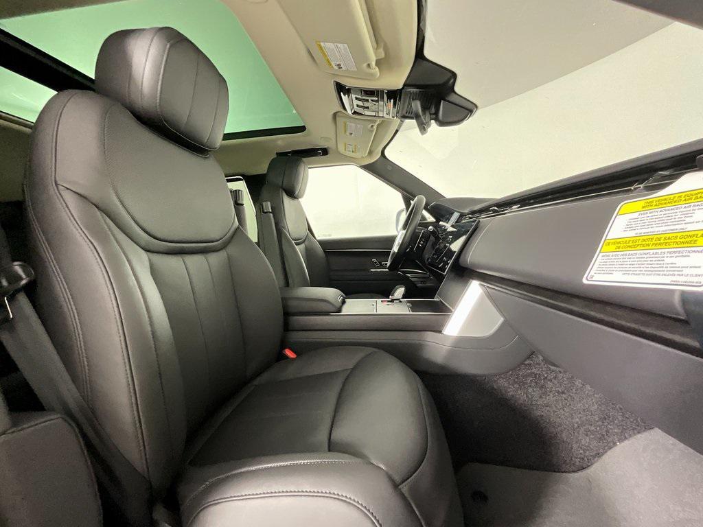 new 2025 Land Rover Range Rover car, priced at $133,635
