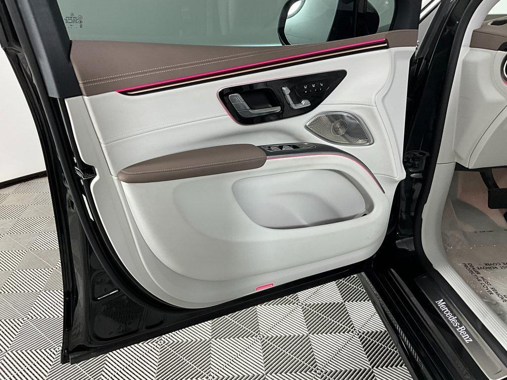 used 2023 Mercedes-Benz EQS 580 car, priced at $56,999