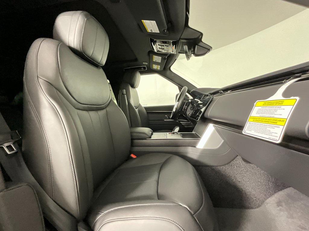 new 2025 Land Rover Range Rover car, priced at $158,370