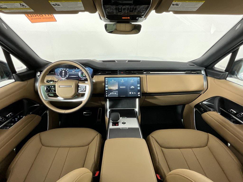 new 2025 Land Rover Range Rover car, priced at $138,425