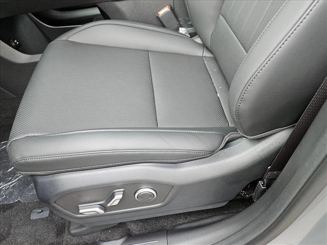 new 2025 Hyundai Santa Fe car, priced at $39,447